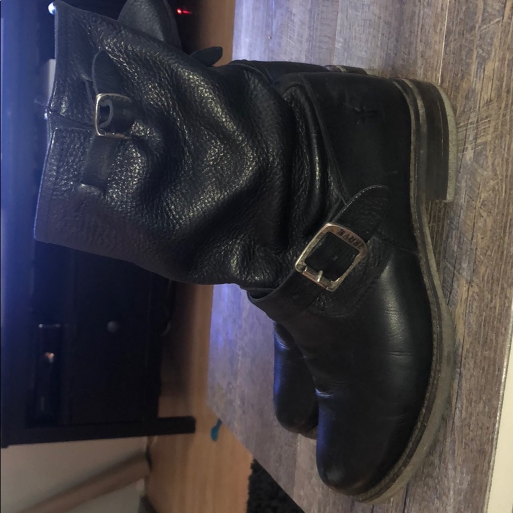 Frye Veronica short boots